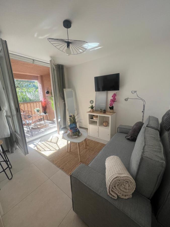 Appartement Pied Dans L'Eau La Seyne-sur-Mer Luaran gambar