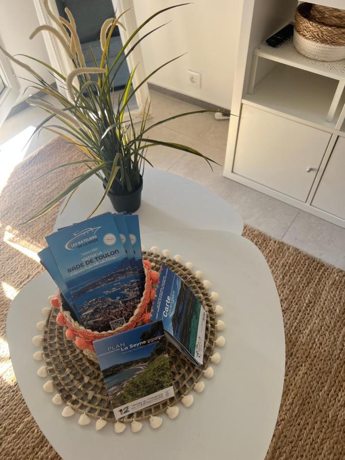 Appartement Pied Dans L'Eau La Seyne-sur-Mer Luaran gambar