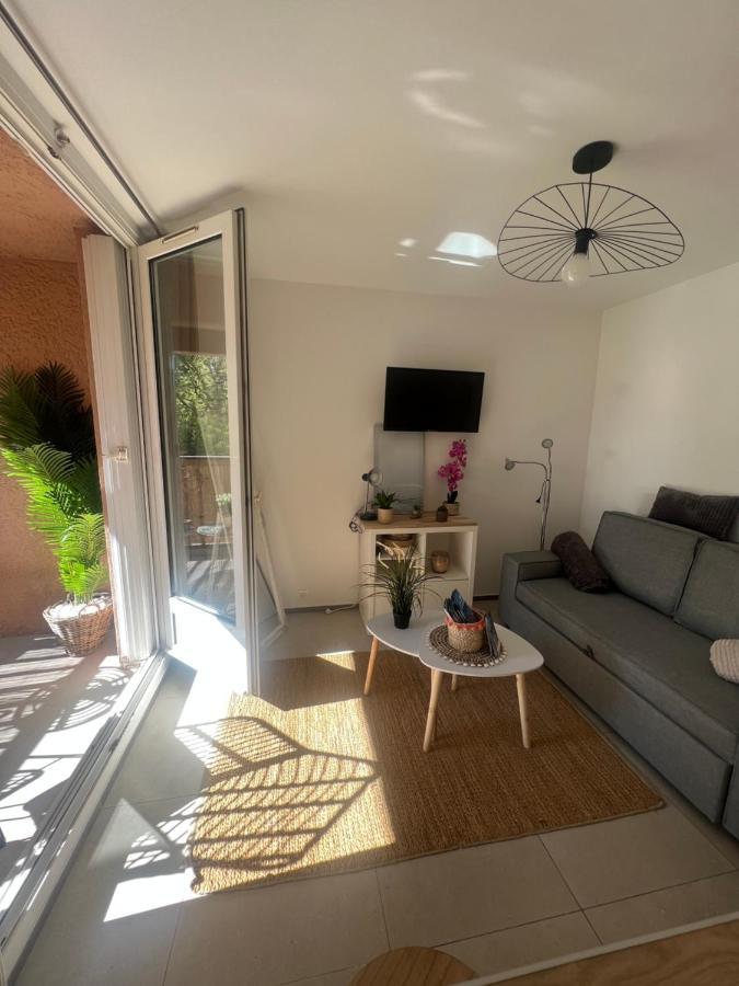 Appartement Pied Dans L'Eau La Seyne-sur-Mer Luaran gambar